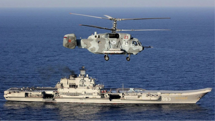 Адмирал Кузнецов и вертолет Ка-31